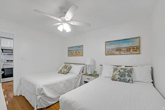 SurfsideVilla-Gorgeous 3BR/2BA - Steps from Sand!